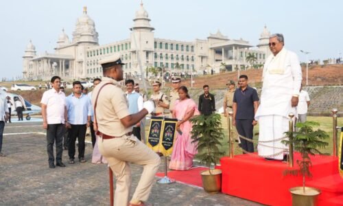ನಾಳೆಯಿಂದ ಚಳಿಗಾಲದ ಅಧಿವೇಶನ: ಬೆಳಗಾವಿಗೆ ಆಗಮಿಸಿದ ಮುಖ್ಯಮಂತ್ರಿ ಸಿದ್ದರಾಮಯ್ಯ