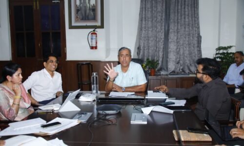 ಅನಧಿಕೃತ ಫೆಕ್ಸ್ ಗಳನ್ನು ತೆರವುಗೊಳಿಸಿ : ಮಹೇಶ್ವರ್ ರಾವ್