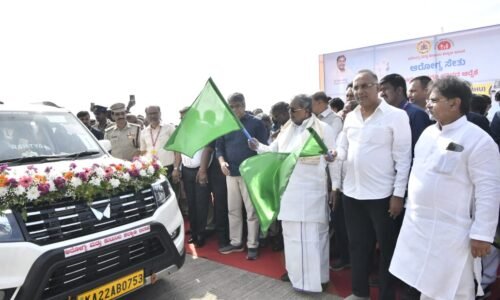 ಆರೋಗ್ಯ ಸೇತು-ಸಂಚಾರಿ ಆರೋಗ್ಯ ಘಟಕಕ್ಕೆ ಸಿಎಂ ಚಾಲನೆ | ಆರೋಗ್ಯ ಸೇವೆಯಿಂದ ವಂಚಿತ ಜನರಿಗೆ ಯೋಜನೆಯಿಂದ ನೆರವು- ಮುಖ್ಯಮಂತ್ರಿ ಸಿದ್ದರಾಮಯ್ಯ