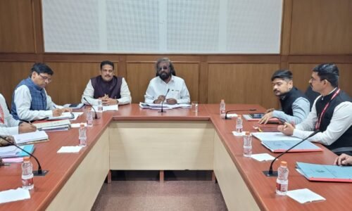 ವೃಕ್ಷ ಸಂರಕ್ಷಣೆ, ಸಂವರ್ಧನೆ ಅರಣ್ಯ ಇಲಾಖೆಯ ಆದ್ಯತೆ ಆಗಬೇಕು: ಸಚಿವ ಈಶ್ವರ ಖಂಡ್ರೆ| 3 ಎಕರೆ ಮೇಲ್ಪಟ್ಟ ಅರಣ್ಯ ಒತ್ತುವರಿ ತೆರವಿಗೆ ಸೂಚನೆ