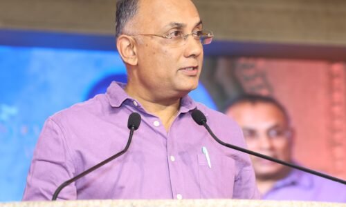 ಆಯುರ್ವೇದ ಆರೋಗ್ಯಕರವಾಗಿ ಬದುಕಲು ಸಹಕಾರಿ: ದಿನೇಶ್ ಗುಂಡೂರಾವ್