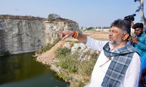 ಕೋಗಿಲು ಅಕ್ರಮ ನಿರ್ಮಾಣ ತೆರವು; ಚುನಾವಣೆ ಸೋಲಿನ ಭಯದಿಂದ ಕೇರಳ ಸಿಎಂ ಸಲ್ಲದ ರಾಜಕೀಯ: ಡಿಸಿಎಂ ಡಿ.ಕೆ. ಶಿವಕುಮಾರ್ ವಾಗ್ದಾಳಿ