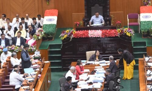 ವಿಧಾನಸಭೆಯಲ್ಲಿ ವಿಧೇಯಕಗಳ ಮಂಡನೆ