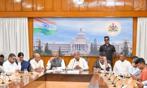 ಹಳ್ಳಿ ಅಧಿಕಾರ ಕಸಿದುಕೊಂಡ ಮೋದಿ ಸರ್ಕಾರ: ಮುಖ್ಯಮಂತ್ರಿ ಸಿದ್ದರಾಮಯ್ಯ ಆಕ್ರೋಶ