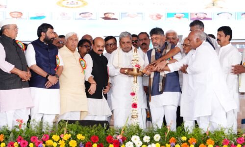 ರಾಜಕಾರಣ ಪಕ್ಕಕ್ಕಿಟ್ಟು, ರಾಜ್ಯದ ನೀರಾವರಿ ಯೋಜನೆಗಳ ಜಾರಿಗೆ ಕೇಂದ್ರ ಸರ್ಕಾರದ ಮೇಲೆ ಒತ್ತಡ ಹಾಕೋಣ: ಡಿಸಿಎಂ ಡಿ.ಕೆ. ಶಿವಕುಮಾರ್