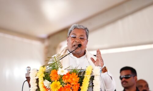 ಜನರ ಆಶೀರ್ವಾದ ಇರುವವರೆಗೆ ರಾಜಕೀಯದಲ್ಲಿರುತ್ತೇನೆ : ಸಿಎಂ ಸಿದ್ದರಾಮಯ್ಯ