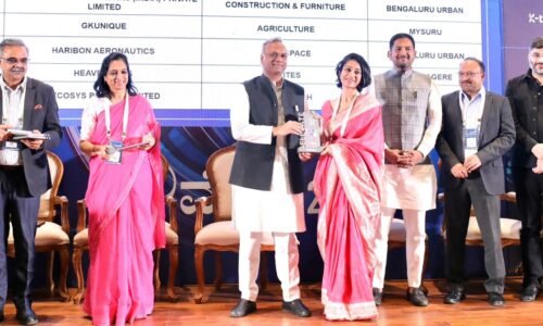 ಎಲೆವೇಟ್-2025 ರಲ್ಲಿ 146 ನವೋದ್ಯಮಗಳಿಗೆ ಸನ್ಮಾನ | ರಾಜ್ಯದ ನವೋದ್ಯಮ ನೀತಿ 2025–30 ಅನಾವರಣ | ಸ್ಟಾರ್ಟ್‌ಅಪ್‌ ನೀತಿ ಜಾರಿಗೆ ₹ 570.67 ಕೋಟಿ ಮೊತ್ತ ಮೀಸಲು – ಪ್ರಿಯಾಂಕ್ ಖರ್ಗೆ