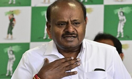 ಮುಖ್ಯ ಕಾರ್ಯದರ್ಶಿಗೆ ಕರೆ ಮಾಡಿ ಕೇಂದ್ರ ಸಚಿವ ಹೆಚ್.ಡಿ.ಕುಮಾರಸ್ವಾಮಿ ಅಸಮಾಧಾನ | ಶಿಡ್ಲಘಟ್ಟ ಮಹಿಳಾ ಅಧಿಕಾರಿಗೆ ಅಶ್ಲೀಲವಾಗಿ ಧಮ್ಕಿ ಹಾಕಿದವರ ಮೇಲೆ ಕ್ರಮ ಜರುಗಿಸಲು ಆಗ್ರಹ