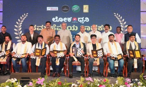 ಪತ್ರಿಕೆಗಳು ಸಮಾಜವನ್ನು ತಿದ್ದುವ ಕೆಲಸ ಮಾಡಬೇಕು | ಸಮಾಜದಲ್ಲಿ ವೈಚಾರಿಕತೆ ಮತ್ತು ವೈಜ್ಞಾನಿಕತೆಗೆ ಒತ್ತು ನೀಡಿ- ಪತ್ರಕರ್ತರಿಗೆ ಸಿಎಂ ಕಿವಿಮಾತು