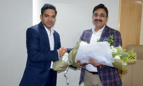 ಕೆಪಿಟಿಸಿಎಲ್ ವ್ಯವಸ್ಥಾಪಕ ನಿರ್ದೇಶಕರಾಗಿ ಡಾ. ವಿ. ರಾಮ್ ಪ್ರಸಾತ್ ಮನೋಹರ್ ಅಧಿಕಾರ ಸ್ವೀಕಾರ