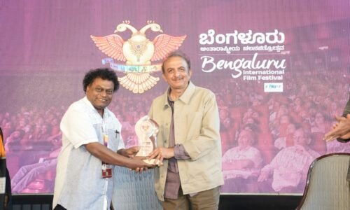 ಗೀತರಚನೆಯನ್ನು ಕಲಿಸುವುದಕ್ಕೆ ಸಾಧ್ಯವಿಲ್ಲ, ಅದು ಸುಪ್ತಮನಸ್ಸಿನಿಂದ ಬರಬೇಕು | ಬೆಂಗಳೂರು ಅಂತರಾಷ್ಟ್ರೀಯ ಚಲನಚಿತ್ರೋತ್ಸವದಲ್ಲಿ ಜಯಂತ್ ಕಾಯ್ಕಿಣಿ ಮಾತು