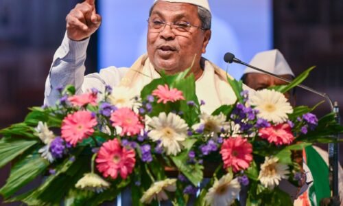 ಬೆಣ್ಣೆಹಳ್ಳ ಪ್ರವಾಹ ನಿಯಂತ್ರಣ ಕಾಮಗಾರಿ ಶಂಕು ಸ್ಥಾಪನೆ ಮತ್ತು ನವಲಗುಂದ ವಿಧಾನಸಭಾ ಕ್ಷೇತ್ರದ ವಿವಿಧ ಕಾಮಗಾರಿಗಳ ಉದ್ಘಾಟನಾ ಸಮಾರಂಭ | ನವಲಗುಂದ ಕ್ಷೇತ್ರವನ್ನು ಮಾದರಿ ಕ್ಷೇತ್ರ ಮಾಡಲು ಶ್ರಮ-ಮುಖ್ಯಮಂತ್ರಿ ಸಿದ್ದರಾಮಯ್ಯ