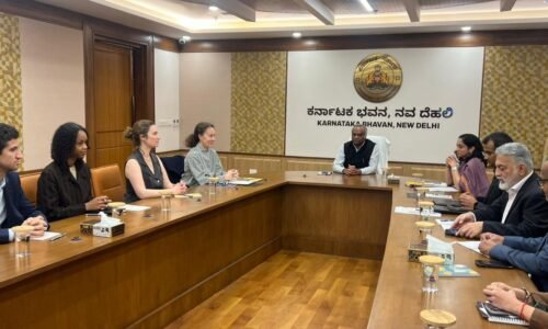 ಕೃತಕ ಬುದ್ಧಿಮತ್ತೆ ಪ್ರಭಾವ ಶೃಂಗಸಭೆಯಲ್ಲಿರಾಜ್ಯದ ಸಾಧನೆ ಪ್ರದರ್ಶನ |ಎಐ ಕ್ಷೇತ್ರ ಹಾಗೂ ನವೋದ್ಯಮಗಳ ಮುಖ್ಯಸ್ಥರ ಜೊತೆ ಸಚಿವ ಪ್ರಿಯಾಂಕ್‌ ಖರ್ಗೆ ಸಮಾಲೋಚನೆ