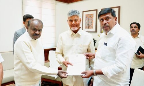 ಬರಪೀಡಿತ ಕೋಲಾರ, ಚಿಕ್ಕಬಳ್ಳಾಪುರ, ಬೆಂಗಳೂರು ಗ್ರಾಮಾಂತರ ಜಿಲ್ಲೆಗಳಿಗೆ ಕೃಷ್ಣಾ ನದಿ ನೆರೆ ನೀರು | ಆಂಧ್ರ ಪ್ರದೇಶ ಮುಖ್ಯಮಂತ್ರಿ ಚಂದ್ರಬಾಬು ನಾಯ್ಡು ಅವರಿಗೆ ಕೋಲಾರ ಸಂಸದ ಮಲ್ಲೇಶ್ ಬಾಬು ಮನವಿ