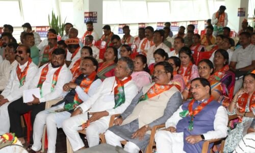 ರಾಜ್ಯದ ಕೃಷಿಗೆ ಜಾಗತಿಕ ಮನ್ನಣೆ; ಮನ್ ಕೀ ಬಾತ್ ಅಲ್ಲಿ ಪ್ರಧಾನಿ ಮೋದಿ ಅನಾವರಣ| ಮನ್ ಕೀ ಬಾತ್ 131ನೇ ಸಂಚಿಕೆ ವೀಕ್ಷಿಸಿ ಕೇಂದ್ರ ಸಚಿವ ಪ್ರಹ್ಲಾದ ಜೋಶಿ ಸಂತಸ