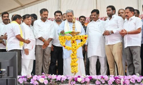 ಸಾಲದ ಪ್ರಮಾಣ ಹೆಚ್ಚಳವೆಂಬುದು ಸತ್ಯಕ್ಕೆ ದೂರವಾದ ಮಾತು| ಸಮಾಜದ ಎಲ್ಲ ವರ್ಗದ ಜನರಿಗೂ ಸಮಾನ ಅವಕಾಶ ನೀಡುವುದೇ ಈ ಬಾರಿಯ ಬಜೆಟ್ ನ ಉದ್ದೇಶ- ಮುಖ್ಯಮಂತ್ರಿ ಸಿದ್ದರಾಮಯ್ಯ