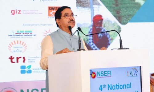 ರೈತರ ಸಬಲೀಕರಣಕ್ಕಾಗಿ “ಪಿಎಂ ಕುಸುಮ್-2.0’ಗೆ ಕೇಂದ್ರ ಸಿದ್ಧತೆ | ಪಿಎಂ ಕುಸುಮ್ ಅಡಿಯಲ್ಲಿ 10 ಲಕ್ಷಕ್ಕೂ ಹೆಚ್ಚು ಸ್ವತಂತ್ರ ಸೌರ ಪಂಪ್ ಸ್ಥಾಪನೆ – ಪ್ರಲ್ಹಾದ್ ಜೋಶಿ | 13 ಲಕ್ಷ ಗ್ರಿಡ್-ಸಂಪರ್ಕಿತ ಪಂಪ್‌ಗಳ ಸೌರೀಕರಣ