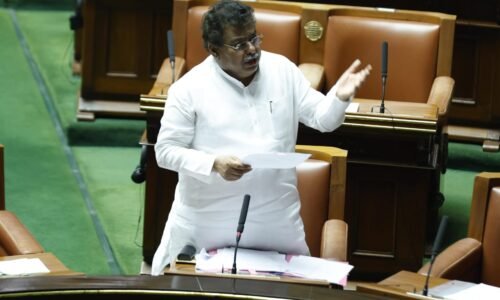 ಸದ್ಯದಲ್ಲೇ ಸಿಎಂ ನೇತೃತ್ವದಲ್ಲಿ ಬಳ್ಳಾರಿ, ವಿಜಯನಗರ, ಕೊಪ್ಪಳ ಜಿಲ್ಲೆಗಳ ಜನಪ್ರತಿನಿಧಿಗಳ ಸಭೆ | ಬಳ್ಳಾರಿ ಏರ್ಪೋರ್ಟಿಗೆ ಹೊಸ ತಾಣ: ಸಚಿವ ಎಂ.ಬಿ. ಪಾಟೀಲ