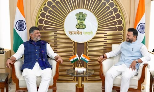 ಬೆಂಗಳೂರು ವಿಮಾನ ನಿಲ್ದಾಣಗಳ ಸುತ್ತಮುತ್ತಲ ಕಟ್ಟಡಗಳ ಎತ್ತರದ ಮಿತಿ ಮರುಪರಿಶೀಲಿಸಲು ಕೇಂದ್ರ ಸಚಿವರಿಗೆ ಮನವಿ: ಡಿಸಿಎಂ ಡಿ.ಕೆ. ಶಿವಕುಮಾರ್ | ಎರಡನೇ ವಿಮಾನ ನಿಲ್ದಾಣ ಸ್ಥಳ ರಾಜ್ಯ ಸರ್ಕಾರದಿಂದ ತೀರ್ಮಾನ