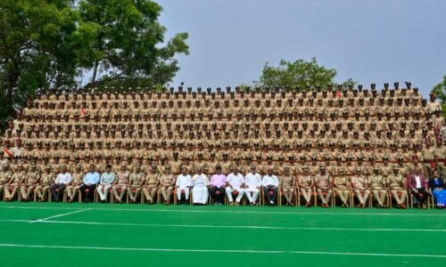 ನ್ಯಾಯವಿತರಣೆಯಲ್ಲಿ ಪೊಲೀಸರು ಯಾವುದೇ ಕಾರಣಕ್ಕೂ ರಾಜಿಯಾಗಬಾರದು:ಮುಖ್ಯಮಂತ್ರಿ ಸಿದ್ದರಾಮಯ್ಯ|ಕರ್ನಾಟಕ ಪೊಲೀಸ್ ಅಕಾಡೆಮಿ ಸಿಬ್ಬಂದಿಗೆ ಎರಡು ಲಕ್ಷ ರೂ.ಗಳ ಬಹುಮಾನ ಘೋಷಣೆ