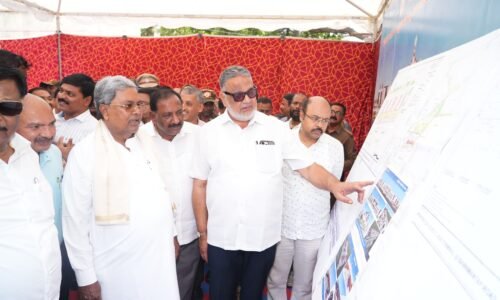 ಮುಖ್ಯಮಂತ್ರಿ ಸಿದ್ದರಾಮಯ್ಯ ಅವರಿಂದ ಮೈಸೂರು ನಗರದ ಅಭಿವೃದ್ಧಿಕಾರ್ಯಗಳ ಪರಿವೀಕ್ಷಣೆ|ಕಾಲಮಿತಿಯಲ್ಲಿ ಕಾಮಗಾರಿಗಳು ಪೂರ್ಣಗೊಳಿಸಿ, ಗುಣಮಟ್ಟ ಕಾಪಾಡಿ-ಅಧಿಕಾರಿಗಳಿಗೆ ಸಿಎಂ ಸೂಚನೆ