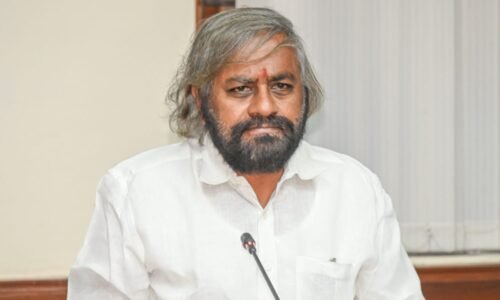 ಸಫಾರಿ ಕ್ಯಾಂಪರ್ ಗಳಿಗೆ ಕಬ್ಬಿಣದ ಸರಳು, ಒಡೆಯದ ಗಾಜು ಅಳವಡಿಸಲು ಖಂಡ್ರೆ ಸೂಚನೆ|ಸಫಾರಿಗಳಲ್ಲಿ ಇನ್ನುಮುಂದೆ ತೆರೆದ ವಾಹನಕ್ಕೆ ಅವಕಾಶವಿಲ್ಲ:ಈಶ್ವರ ಖಂಡ್ರೆ