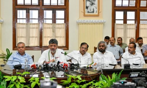 ಜನ ಸಮುದಾಯಕ್ಕೆ ಹತ್ತಿರವಾಗಿ ಕೆಲಸ ಮಾಡಿ : ಡಿಸಿಎಂ ಡಾ.ಜಿ.ಪರಮೇಶ್ವರ