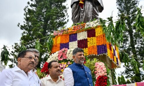 ರಾಜ್ಯದ ಪ್ರಗತಿಗೆ ದೇವರಾಜ ಅರಸು ಅವರಿಂದ ಅಡಿಪಾಯ: ಸಿಎಂ ಡಿ.ಕೆ. ಶಿವಕುಮಾರ್|ಭೂಸುಧಾರಣೆ ಕಾಯ್ದೆಯಿಂದ ಇಡೀ ದೇಶದಲ್ಲಿ ಕ್ರಾಂತಿ