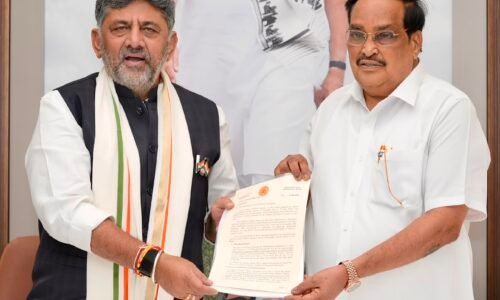 ಮೇಕೆದಾಟು, ಕೃಷ್ಣಾ ಮೇಲ್ದಂಡೆ, ಭದ್ರಾ ಮೇಲ್ದಂಡೆ, ಮಹದಾಯಿ ಯೋಜನೆಗಳಿಗೆ ಅನುಮತಿ, ಅನುದಾನ ನೀಡಿ: ಸಿಎಂ ಡಿ.ಕೆ. ಶಿವಕುಮಾರ್ ಮನವಿ