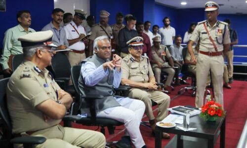ಗೃಹ ಸಚಿವರಿಂದ ಟ್ರಾಫಿಕ್ ವ್ಯವಸ್ಥೆ ಬಗ್ಗೆ ಅಧಿಕಾರಿಗಳೊಂದಿಗೆ ಚರ್ಚೆ | ಸಂಚಾರ ನಿಯಮಗಳ ಕಟ್ಟುನಿಟ್ಟಿನ ಜಾರಿ, ಟ್ರಾಫಿಕ್ ಪೊಲೀಸರ ಕಾರ್ಯಕ್ಷಮತೆ ವೃದ್ಧಿಗೆ ಒತ್ತು ನೀಡುವ ಕಾರ್ಯಯೋಜನೆ