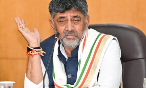 ​ರೈತರಿಗೆ ವಂಚಿಸಿದರೆ ಕಟ್ಟುನಿಟ್ಟಿನ ಕ್ರಮ: ಬಿತ್ತನೆ ಬೀಜ, ರಸಗೊಬ್ಬರ ಸಮರ್ಪಕ ಪೂರೈಕೆಗೆ ಸಿಎಂ ಡಿ.ಕೆ. ಶಿವಕುಮಾರ್ ಸೂಚನೆ!
