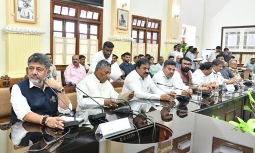 ಕೆಂಪೇಗೌಡ ಜಯಂತಿ: ಬಿಡಿಎಯಿಂದ 15 ಲಕ್ಷ ಗಿಡ ನೆಡುವ ಕಾರ್ಯಕ್ರಮ – ಮುಖ್ಯಮಂತ್ರಿ ಡಿ.ಕೆ.ಶಿವಕುಮಾರ್ |224 ಕ್ಷೇತ್ರಗಳಲ್ಲಿ ಜಯಂತಿ ಆಚರಣೆಗೆ ತಲಾ 1 ಲಕ್ಷ ಅನುದಾನ