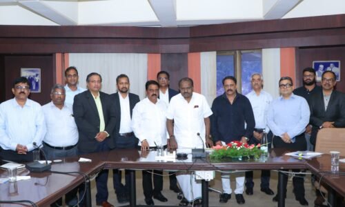 ಎಲೆಕ್ಟ್ರಿಕ್ ವಾಹನೋದ್ಯಮದ ಪೂರಕ ಕೈಗಾರಿಕೆಗಳಿಗೆ ಉತ್ತೇಜನ; ಹೆಚ್.ಡಿ. ಕುಮಾರಸ್ವಾಮಿ ಮಹತ್ವದ ಸಭೆ| ಬೃಹತ್ ಉದ್ಯಮಗಳ ಜತೆಗೆ ಪೂರಕ ಉದ್ಯಮಗಳನ್ನು ಬೆಳೆಸುವ ನಿಟ್ಟಿನಲ್ಲಿ ಚರ್ಚೆ