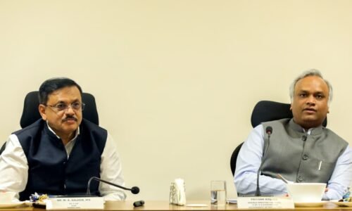 ಕಟ್ಟಡಗಳ ಗುಣಮಟ್ಟದಲ್ಲಿ ಯಾವುದೇ ರಾಜಿ ಬೇಡ, ಸಿಬ್ಬಂದಿ ಮಕ್ಕಳ ಸ್ಪರ್ಧಾತ್ಮಕ ಪರೀಕ್ಷೆಗಳಿಗೆ ನೆರವಾಗಿ: ಗೃಹ ಸಚಿವ ಪ್ರಿಯಾಂಕ್ ಖರ್ಗೆ