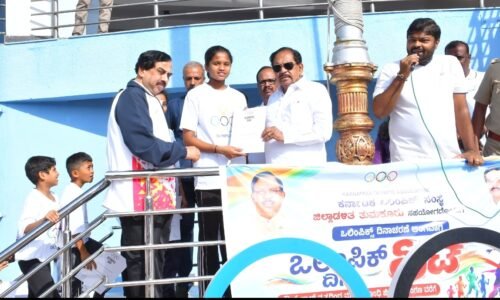 ತುಮಕೂರಿನಲ್ಲಿ ಒಲಂಪಿಕ್ ಓಟಕ್ಕೆ ಡಿಸಿಎಂ ಚಾಲನೆ|ತುಮಕೂರು ಕ್ರೀಡಾ ನಗರಿಯಾಗಿ ಅಭಿವೃದ್ಧಿ; ಕ್ರೀಡೆಗೆ ಮತ್ತಷ್ಟು ಉತ್ತೇಜನ: ಡಿಸಿಎಂ ಡಾ. ಜಿ. ಪರಮೇಶ್ವರ
