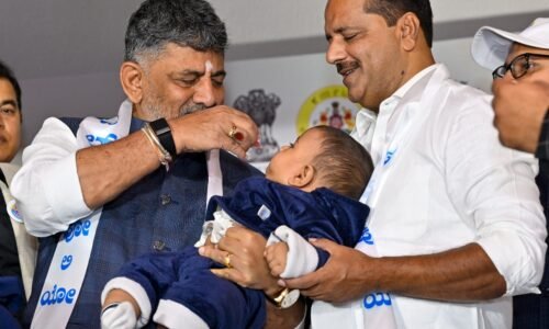 ಐದು ವರ್ಷದೊಳಗಿನ ಎಲ್ಲ ಮಕ್ಕಳಿಗೂ ಪೋಲಿಯೋ ಲಸಿಕೆ ಹಾಕಿಸಿ: ಸಿಎಂ ಡಿ ಕೆ ಶಿವಕುಮಾರ್ ಕರೆ | 60.84 ಲಕ್ಷ ಮಕ್ಕಳಿಗೆ ಪೋಲಿಯೋ ಲಸಿಕೆ ನೀಡುವ ಗುರಿ