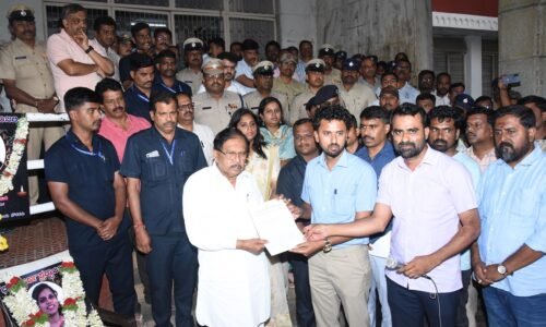 ತುಮಕೂರಿನಲ್ಲಿ ರಸ್ತೆ ಅಪಘಾತದಲ್ಲಿ ವಿಎ ಸಾವು : ತಪ್ಪಿತಸ್ಥ ಅಧಿಕಾರಿಗಳ ವಿರುದ್ಧ ಕ್ರಮ- ಡಿಸಿಎಂ ಡಾ.ಜಿ.ಪರಮೇಶ್ವರ್