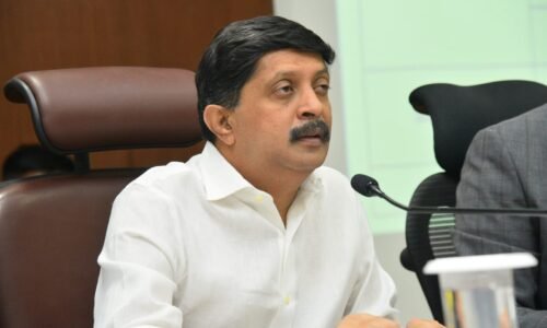 ಚಿಕ್ಕಬಳ್ಳಾಪುರ: ಎಂಟೂ ತಾಲೂಕುಗಳಲ್ಲಿ ತೀವ್ರ ಬರ|ಸಮರೋಪಾದಿಯಲ್ಲಿ ಪರಿಹಾರ ಕ್ರಮಕ್ಕೆ ಸಚಿವ ಬೈರತಿ ಸುರೇಶ್ ಸೂಚನೆ