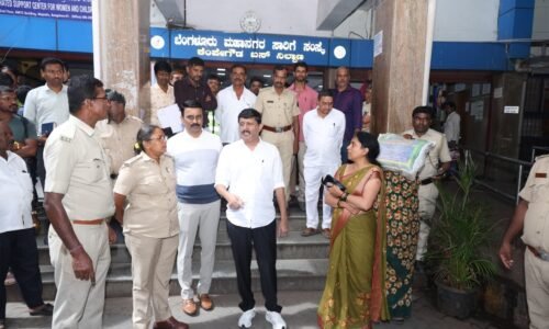 ಕೆಎಸ್ಸಾರ್ಟಿಸಿ, ಬಿಎಂಟಿಸಿ ಬಸ್ ನಿಲ್ದಾಣಗಳಿಗೆ ಬೈರತಿ ಸುರೇಶ್ ದಿಢೀರ್ ಭೇಟಿ| ಸ್ಥಳದಲ್ಲೇ ಸಮಸ್ಯೆಗಳ ಆಲಿಕೆ, ಸ್ಪಂದನೆ