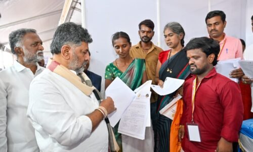 ‘ನನ್ನನ್ನು ನಾಡಿನ ದೊರೆ ಎನ್ನಬೇಡಿ, ಪ್ರಜಾಸೇವಕ ಎನ್ನಿ’: ಮುಖ್ಯಮಂತ್ರಿ ಡಿ.ಕೆ.ಶಿವಕುಮಾರ್
