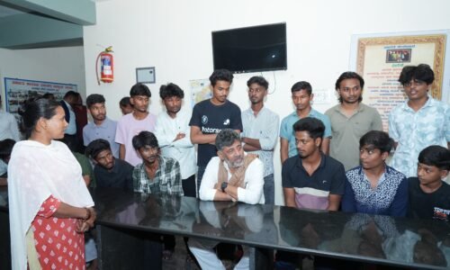 ವಿದ್ಯಾರ್ಥಿಗಳ ಕುಂದುಕೊರತೆ ಬಗ್ಗೆ ಸಿಇಒ, ಉಪ ಆಯುಕ್ತರೊಂದಿಗೆ ಚರ್ಚೆ: ಸಿಎಂ ಡಿ ಕೆ ಶಿವಕುಮಾರ್