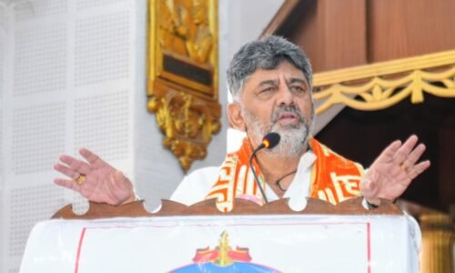 ವೀರಶೈವ ಲಿಂಗಾಯತರು ಎಲ್ಲಾ ಸಮಾಜಗಳನ್ನು ಒಗ್ಗೂಡಿಸಬೇಕು: ಸಿಎಂ ಡಿ ಕೆ ಶಿವಕುಮಾರ್ ಮನವಿ