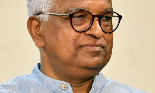 ರಾಜ್ಯ ಸರ್ಕಾರದ ಸ್ಪರ್ಧಾತ್ಮಕ ಪರೀಕ್ಷೆಗಳ ಕರಡು ನಿಯಮಗಳಲ್ಲಿ ಕನ್ನಡಕ್ಕೆ ಅನ್ಯಾಯ- ಡಾ.ಪುರುಷೋತ್ತಮ ಬಿಳಿಮಲೆ | ನಿಯಮಗಳ ಪರಿಷ್ಕರಣೆಗೆ ಆಗ್ರಹ