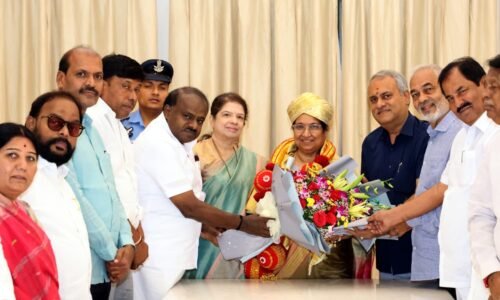 ನೂತನ ರಾಜ್ಯಪಾಲರನ್ನು ಭೇಟಿಯಾಗಿ ಶುಭ ಕೋರಿದ ಕೇಂದ್ರ ಸಚಿವ ಹೆಚ್.ಡಿ.ಕುಮಾರಸ್ವಾಮಿ