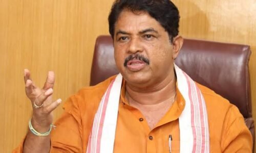ಕಬ್ಬು ಬೆಳೆಗಾರರ ಸಮಸ್ಯೆ ಬಗೆಹರಿಸಲು ರಾಜ್ಯ ಸರ್ಕಾರ ತನ್ನ ಪಾಲಿನ ಕ್ರಮಗಳನ್ನು ವಹಿಸಲಿ: ಪ್ರತಿಪಕ್ಷ ನಾಯಕ ಆರ್‌.ಅಶೋಕ ಆಗ್ರಹ